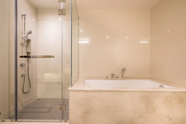 غرفة بريميير ركنية بسرير كينج، The Key Premier Hotel Sukhumvit 10/10