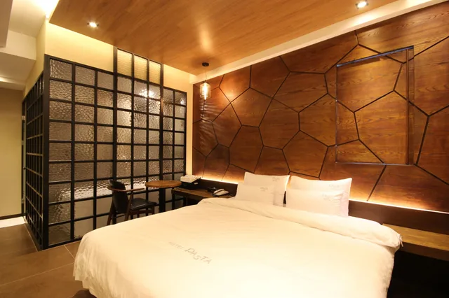 غرفة بريميوم بسرير مزدوج، Jinhae Pasta Hotel 1/7