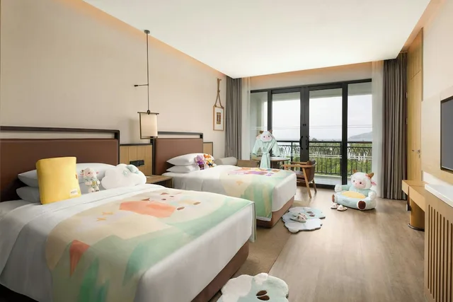غرفة ديلوكس بسريرين مزدوجين بإطلالة على الحديقة، Marriott Yalong Bay 5/10