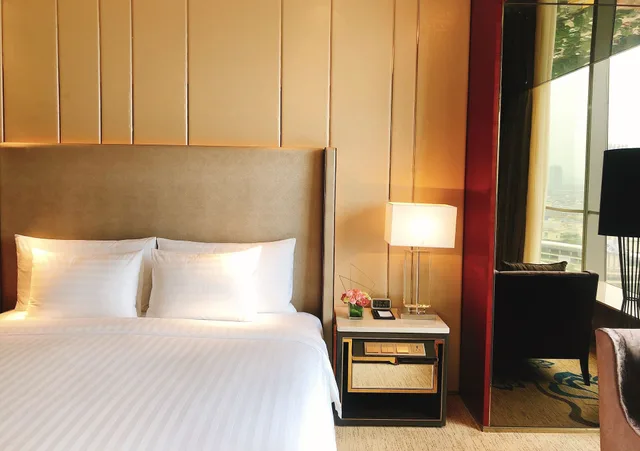 Room, King Bed, with View, Smoking, Marriott Yiwu Hotel 3/5