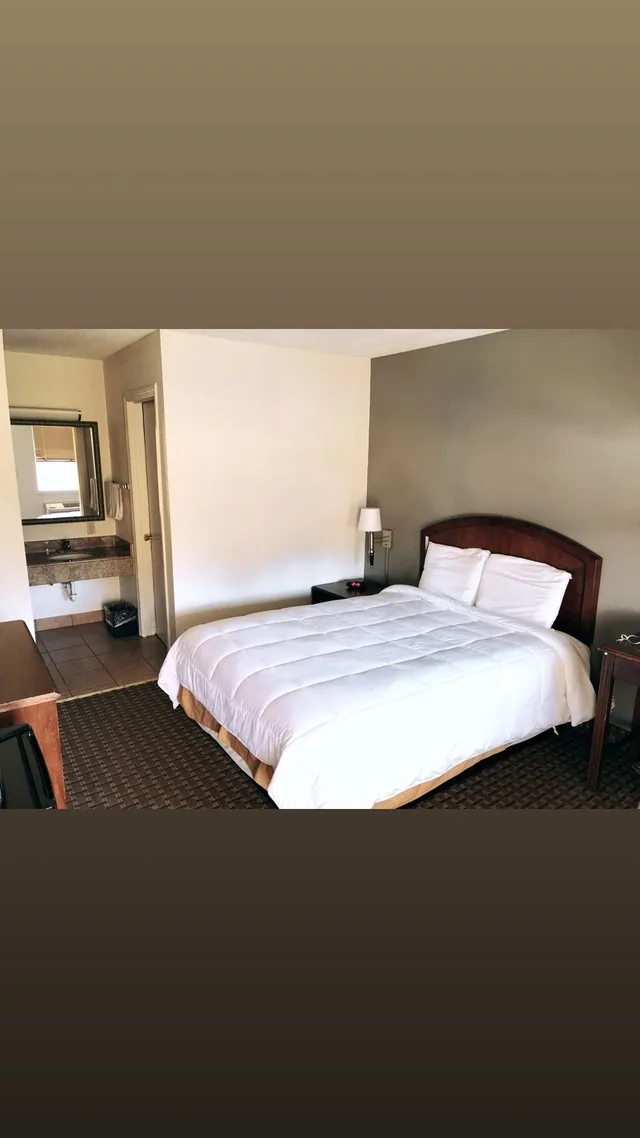 غرفة بسرير كوين، Americas Best Value Inn Princess Anne 1/3