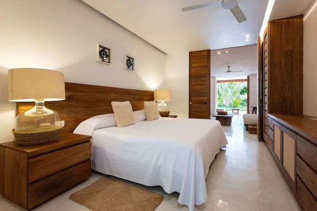 جناح جونيور ديلوكس بسرير كينج بإطلالة على الحديقة، El Careyes Club and Residences 1/1