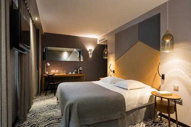 Deluxe, Double Bed, Balcony, Atala Hotel Champs Elysees 3/4