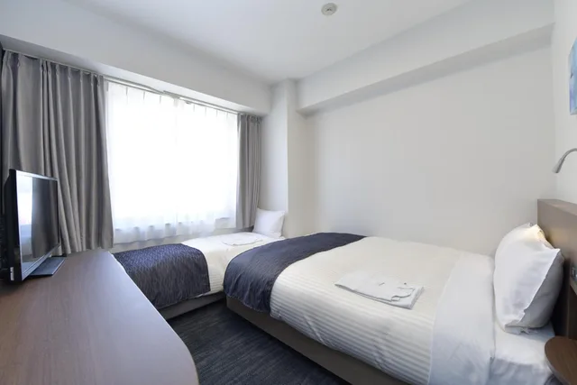 غرفة مفردة مع أريكة، Hotel Port Plaza Chiba 2/4