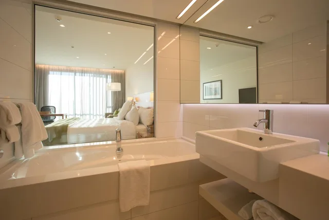 Room, King Bed, Business Level، Commodore Airport Hotel 8/10