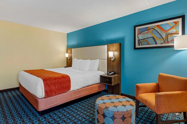 غرفة بسرير كينج بحوض استحمام لذوي الإعاقة، Best Western Plus North Shore Hotel 3/5