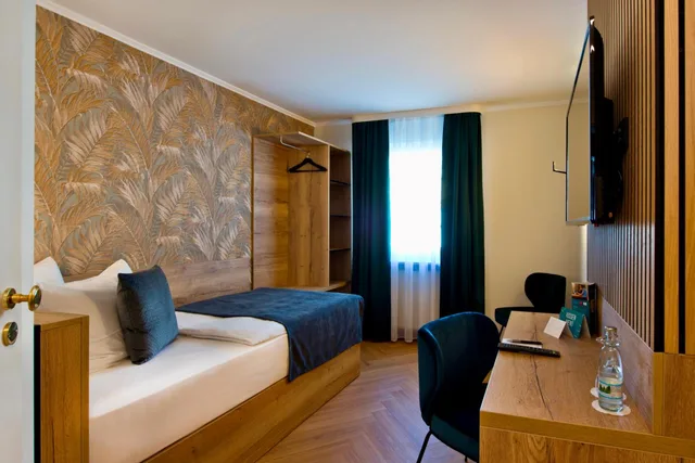 غرفة كومفورت مفردة، Atrium Hotel Amadeus 1/6