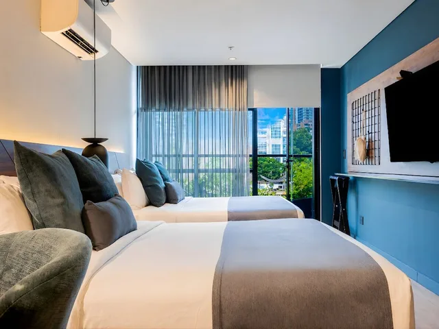 Room, 2 Queen Beds, Xl، Hashtag 98 Hotel 7/10