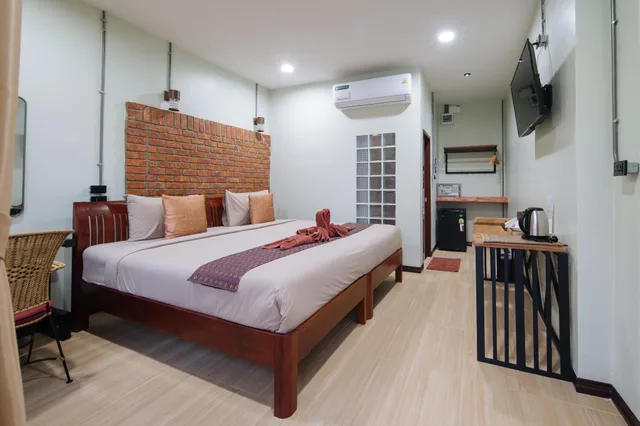 غرفة قياسية بسرير مزدوج بإطلالة على المسبح، Pongphen Guesthouse 1/1