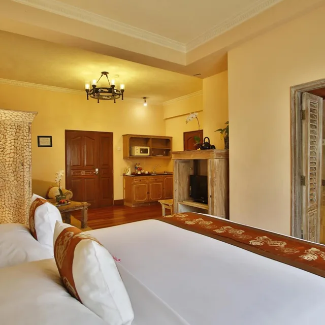 جناح جونيور بسرير مزدوج بإطلالة على المسبح، The Jayakarta Lombok Beach Resort and Spa 1/8