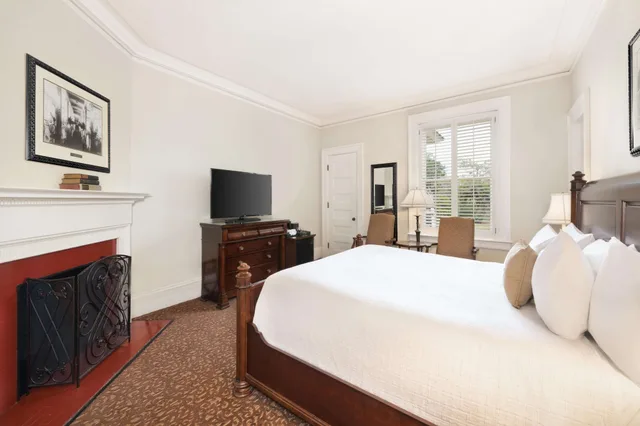 Club House, Traditional, King Bed، Jekyll Island Club Resort 1/9