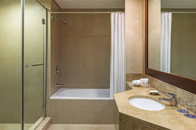 جناح بشرفة بغرفة نوم واحدة، Four Points by Sheraton Sheikh Zayed Road 7/10