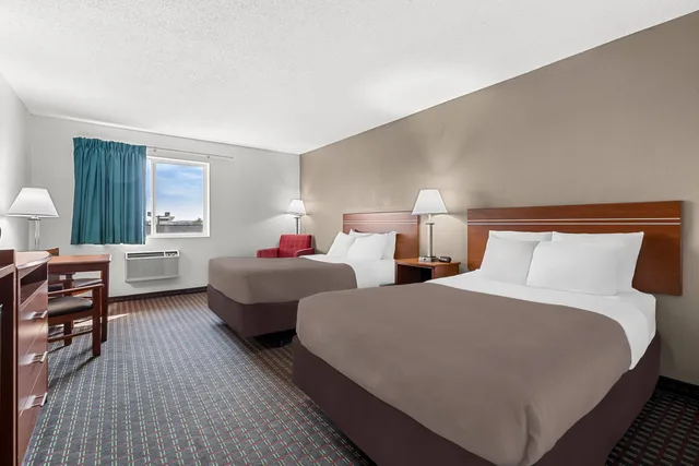 غرفة بسرير مزدوج، Rodeway Inn Rapid City SD 3/10