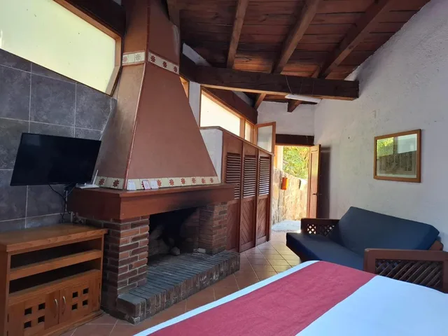 جناح جونيور، Hotel Casa Valle 8/10