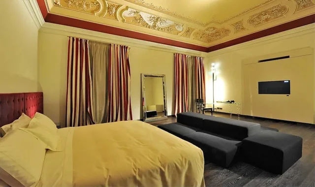 جناح فاخر بسرير كينج بإطلالة على المدينة، Romano House 1/3
