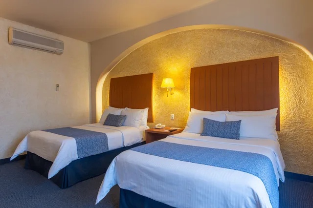 غرفة تنفيذية بسريرين مزدوجين، Hotel Flamingo Inn 1/5