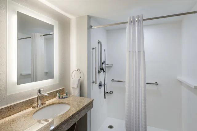 Room, Accessible, Best Western Hickory 6/7