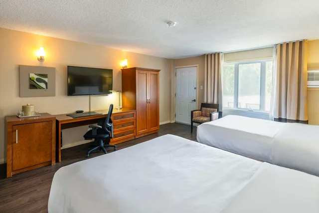 غرفة بسريرين كوين، Comfort Inn Mont Laurier, QC 1/2