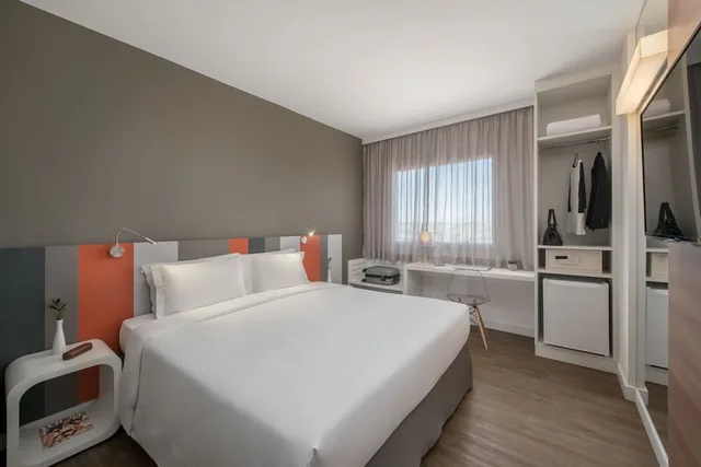 غرفة ديلوكس بسرير كوين، Intercity Ribeirao Preto 1/4
