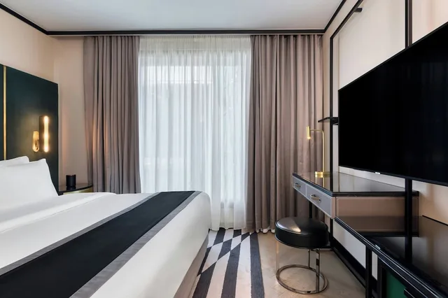 Room, King Bed, Academias Hotel, Autograph Collection 3/5
