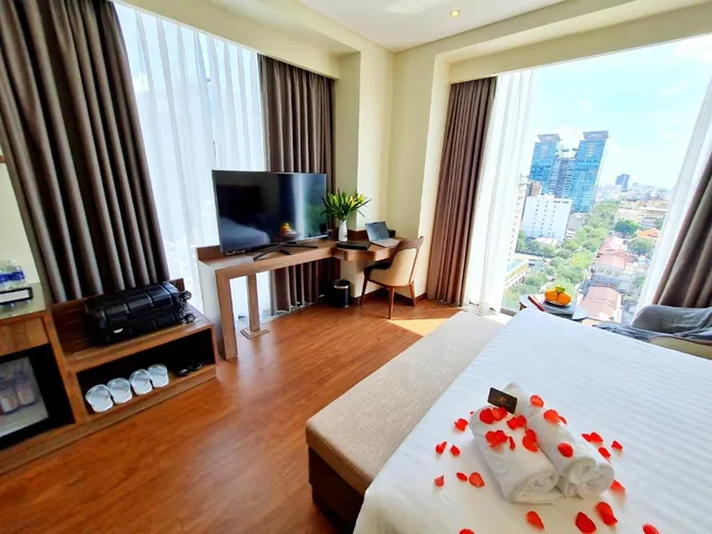 Executive, Single, Northern Charm Hotel 4/7