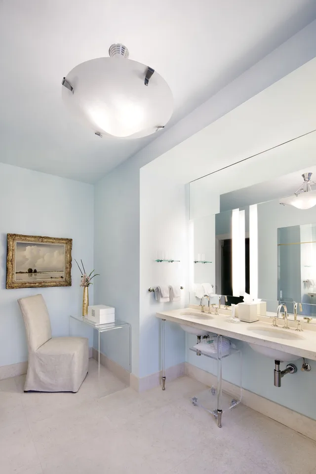 غرفة بسرير كينج، The Ivy Hotel 3/3