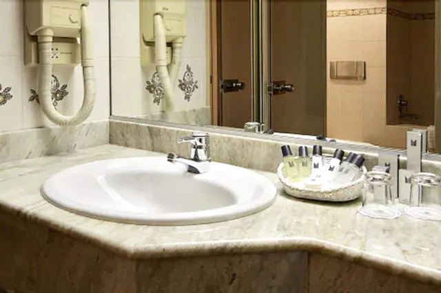 غرفة كلوب مزدوجة، Millennium Hotel Paris Charles De Gaulle 10/10