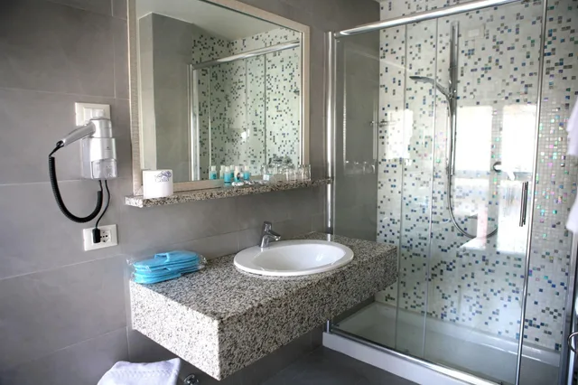 جناح جونيور بشرفة بإطلالة، Hotel Eden 6/7