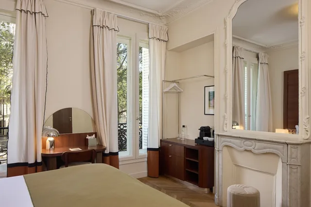 غرفة سوبيريور بسرير كوين، HOTEL D'ARGENSON 9/9