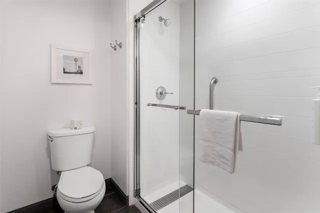 جناح بسرير كينج بغرفة نوم واحدة مع أريكة بحوض جاكوزي، Hampton Inn Suites Newtown 9/10