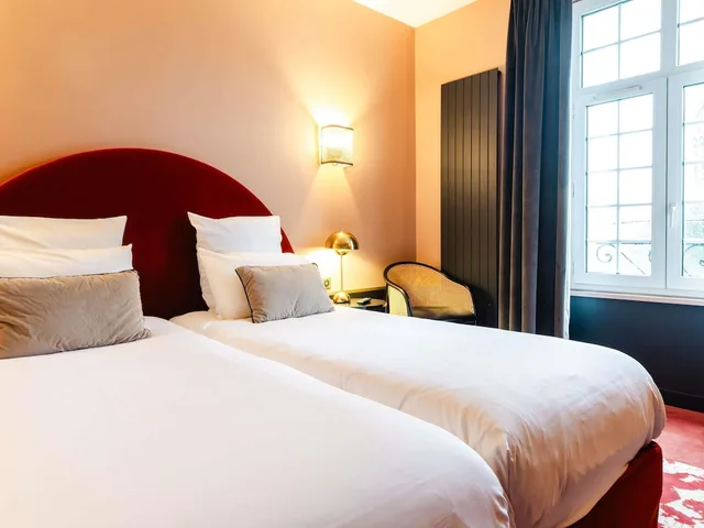 Room, Twin Beds, Old Town Side، Hotel Mercure Roscoff Bord de Mer 4/10