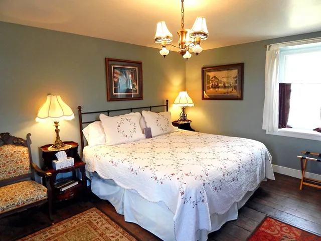 جناح بسرير كينج، Battlefield Bed &amp; Breakfast Inn 9/10