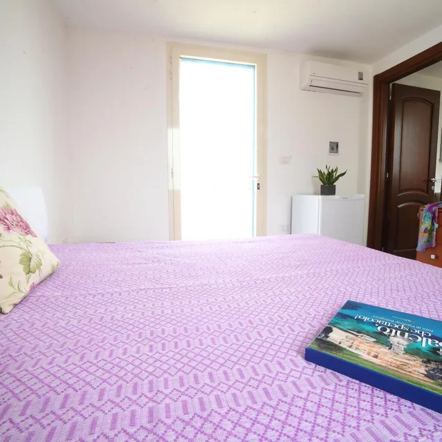 غرفة بسرير مزدوج بإطلالة على البحر، Residence Riva Mare Ugento 3/7