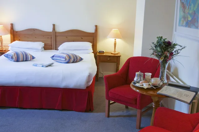 Standard, King Bed, Caseys of Baltimore 6/9