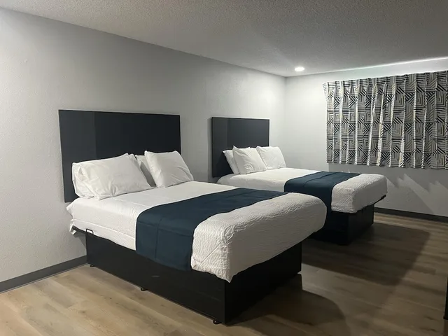 غرفة قياسية بسريرين مزدوجين، Motel6 Las Vegas, NV - Downtown Fremont St Experience 1/4