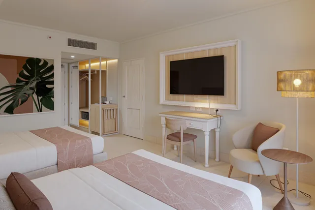 Standard, Double Bed, Tropical View, Wyndham Alltra Punta Cana All-Inclusive Resort Hotel 2/2