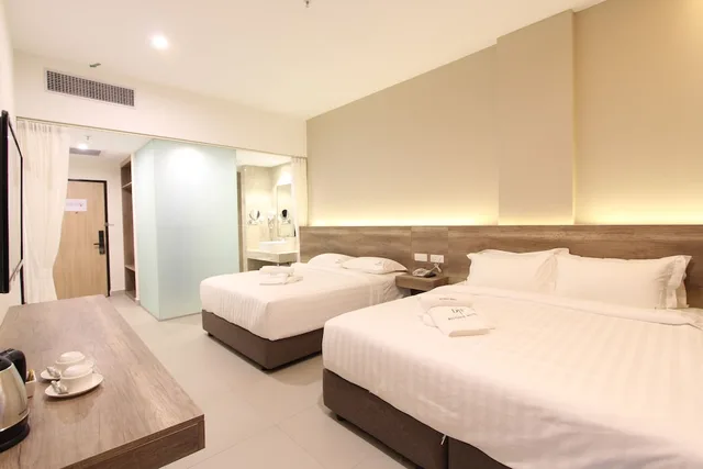 غرفة سوبيريور عائلية بسرير كينج وسرير كوين، D&F Boutique Hotel Seremban 2 1/4