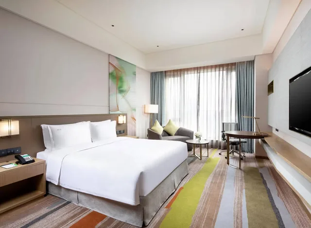 غرفة بسرير كينج، Holiday Inn Shunde 1/3