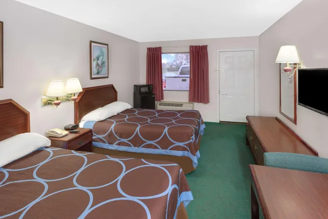 غرفة بسريرين مزدوجين، Super 8 By Wyndham Ocean Springs Biloxi 2/2