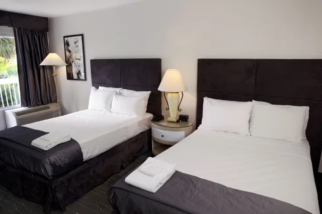 غرفة تقليدية بسريرين كوين، Floridian Hotel 3/6