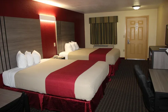 غرفة بسريرين كوين، Scottish Inns Fort Worth 1/3