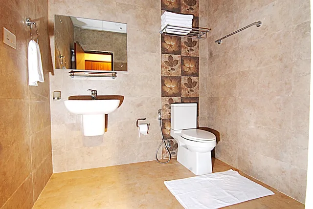 غرفة ديلوكس بسرير كينج بإطلالة على الجبل، The Address Kathmandu Hotel Pvt.Ltd 8/9