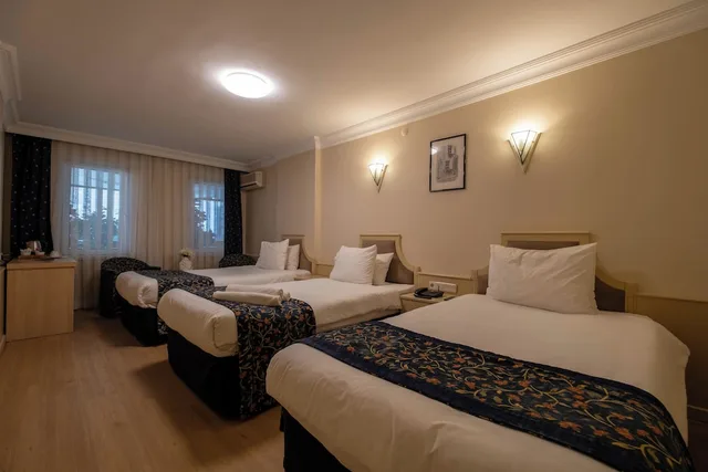 غرفة قياسية ثلاثية، Berr Hotel 2/6