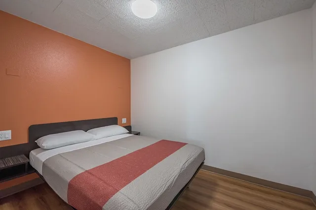 غرفة قياسية بسرير كوين، Motel6 Fallon, NV 7/10