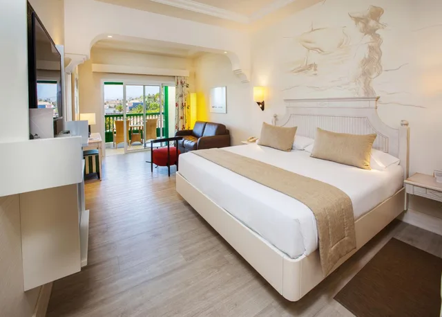 غرفة قياسية بسرير كينج بإطلالة، Lopesan Villa Del Conde 2/3