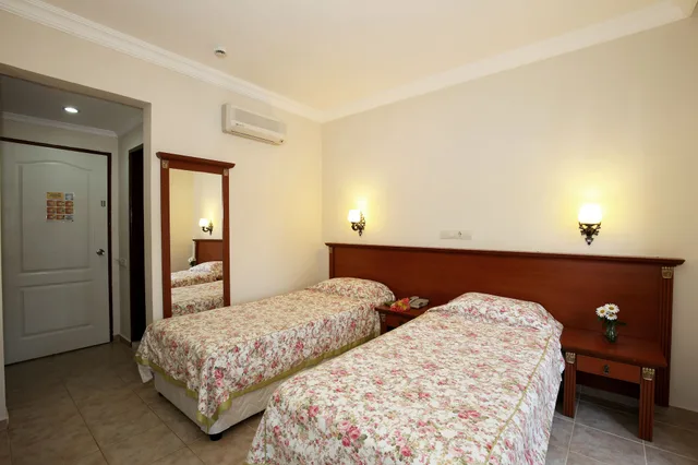 غرفة قياسية بسرير مزدوج بإطلالة على الحديقة، Yel Holiday Resort 1/3
