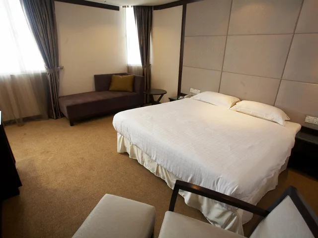 Country, Deluxe، Country Hotel 1/3