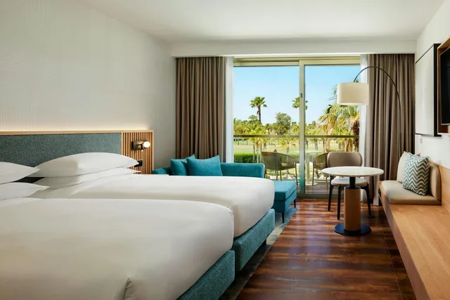 غرفة عائلية بسرير مزدوج بإطلالة على المسبح، Algarve Marriott Salgados Golf Resort & Conference Center 5/10
