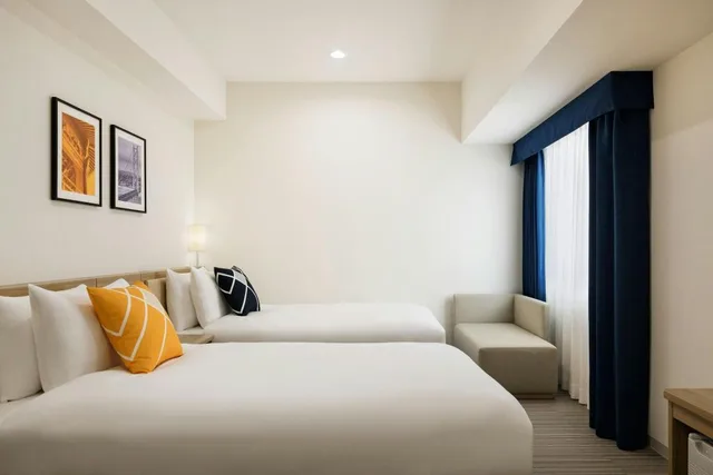 غرفة بسريرين منفصلين لذوي الإعاقة، Four Points Flex by Sheraton Kobe Sannomiya 1/3