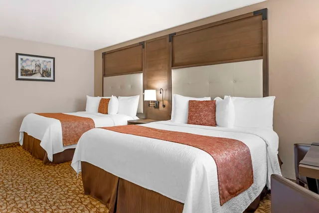 غرفة بسريرين كوين، Best Western Plus Mill Creek Inn 3/4